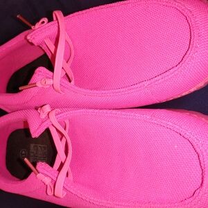 Vibrant Pink Casual Shoes